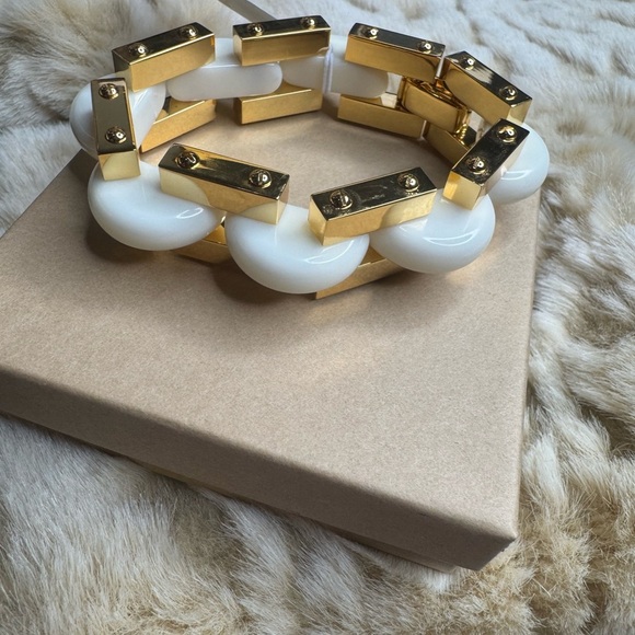 Tory Burch Gold and Cream Bracelet - Picture 6 of 6
